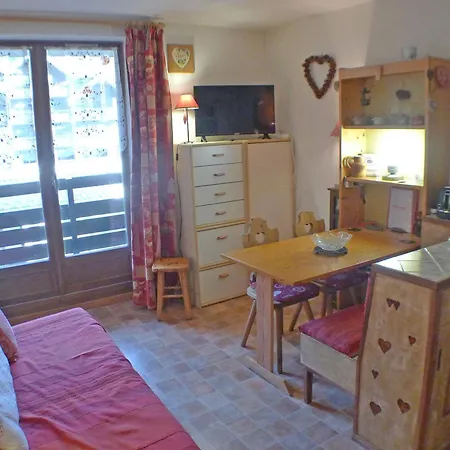 Coquet Avec Balcon Et Parking, Centre De - Fr-1-629-116 *